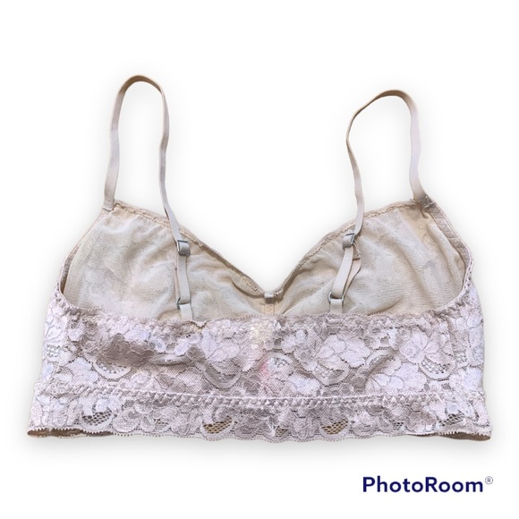 ✨ Lace Bralette Bundle of 3 - Green, Gray, and Light Pink - Picture 11 of 12